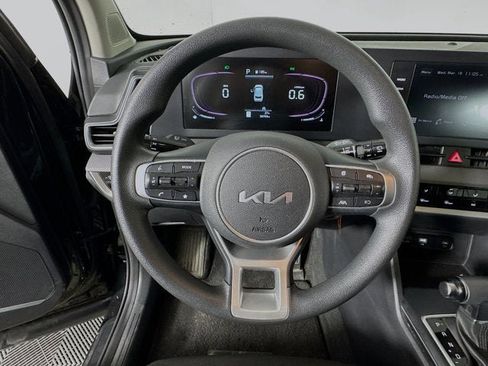 Certified 2023 Kia Sportage LX image 11