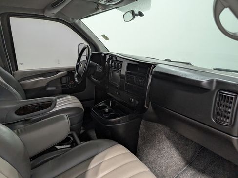 Used 2014 Chevrolet Express 1500 AWD image 21