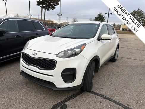 Used 2017 Kia Sportage LX image 1