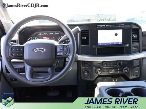Used 2024 Ford F250 XLT AWD/4WD image 18