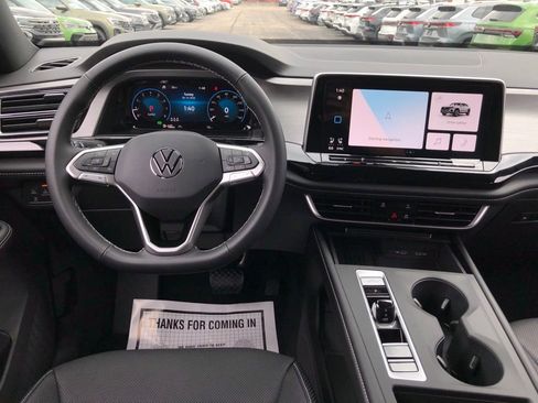 New 2026 Volkswagen Atlas Cross Sport SE AWD/4WD image 15
