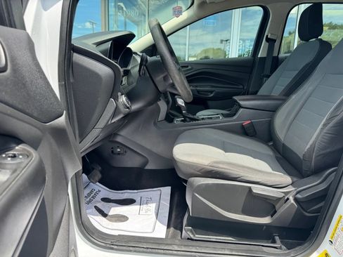 Used 2019 Ford Escape S FWD image 11