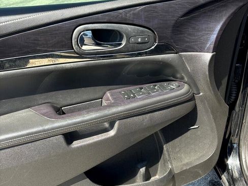 Used 2016 Buick Enclave Leather w/ Trailering Package image 7