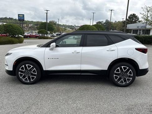 Used 2025 Chevrolet Blazer RS w/ Enhanced Convenience Package image 6