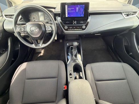 Used 2025 Toyota Corolla LE image 15