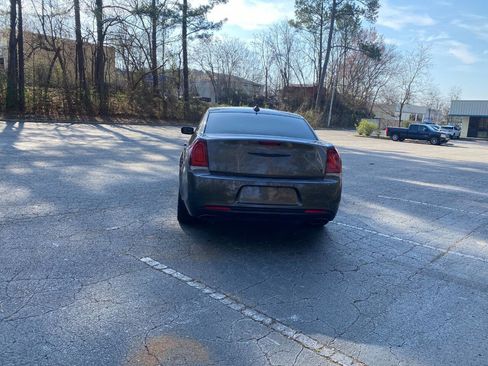 Used 2016 Chrysler 300 S w/ 300S Premium Group image 6