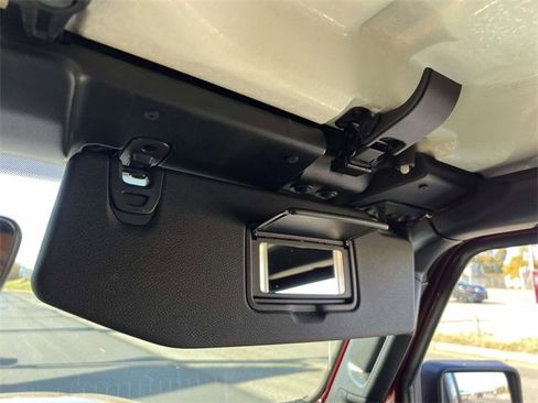 Used 2022 Jeep Wrangler Unlimited Sahara w/ Cold Weather Group image 33