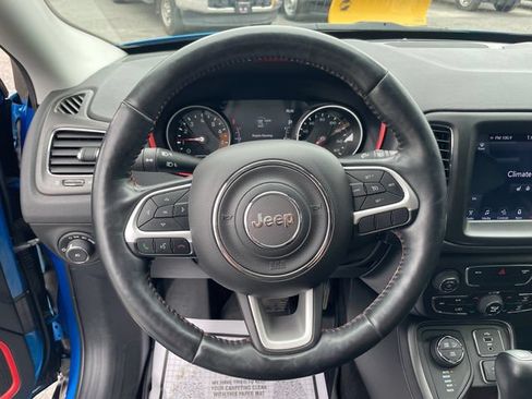 Used 2018 Jeep Compass Trailhawk w/ Navigation Group AWD/4WD image 19
