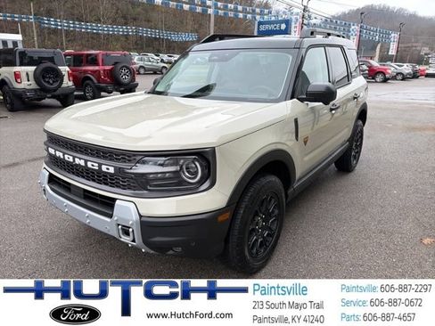 Used 2025 Ford Bronco Sport Badlands AWD/4WD image 6