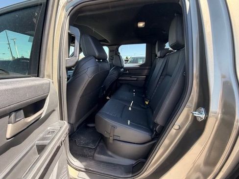 Used 2025 Toyota Tacoma TRD Off-Road w/ TRD Off Road Premium Package AWD/4WD image 5