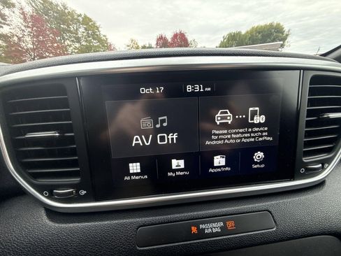 Used 2020 Kia Sportage S image 19