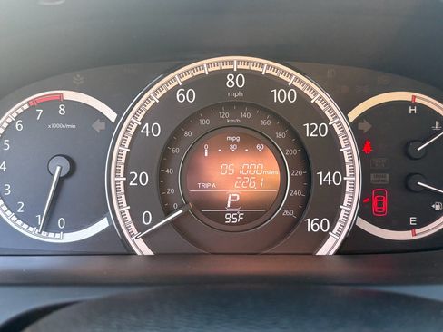Used 2014 Honda Accord EX image 16