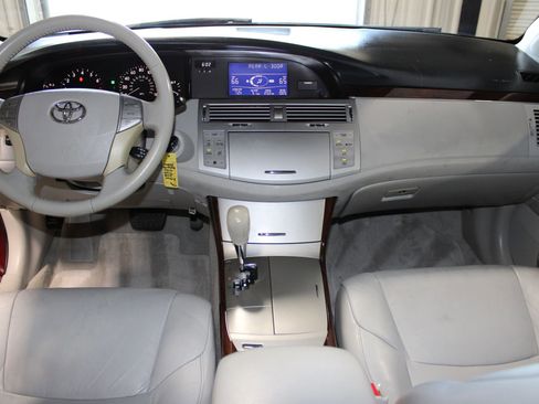 Used 2008 Toyota Avalon XLS FWD image 13