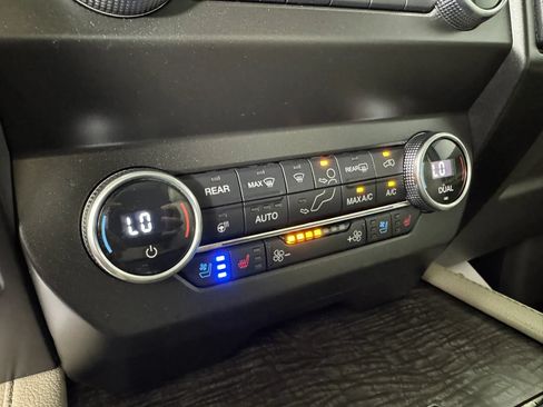 Used 2019 Ford Expedition Max Limited w/ Equipment Group 301A AWD/4WD image 22