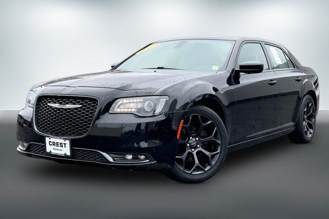 Used 2019 Chrysler 300 S RWD image 11