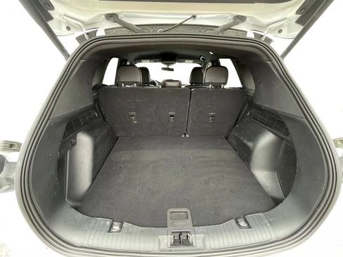 Used 2023 Ford Escape ST-Line Select AWD/4WD image 53