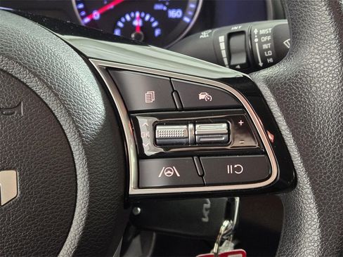 Used 2024 Kia Forte LXS image 28