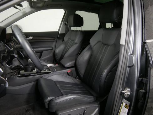 Used 2023 Audi Q5 2.0T Prestige w/ Prestige Package AWD/4WD image 7
