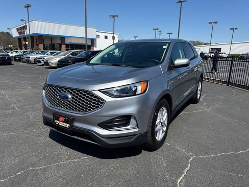 Used 2024 Ford Edge SEL AWD/4WD image 2