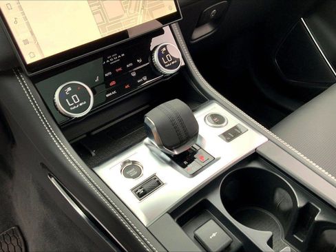 New 2025 Jaguar F-PACE R-Dynamic S AWD/4WD image 10