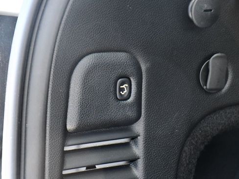 Used 2020 Jeep Grand Cherokee Altitude image 19