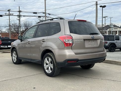 Used 2015 Subaru Forester 2.5i Premium image 9