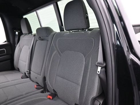 Used 2021 RAM 1500 Big Horn RWD image 31