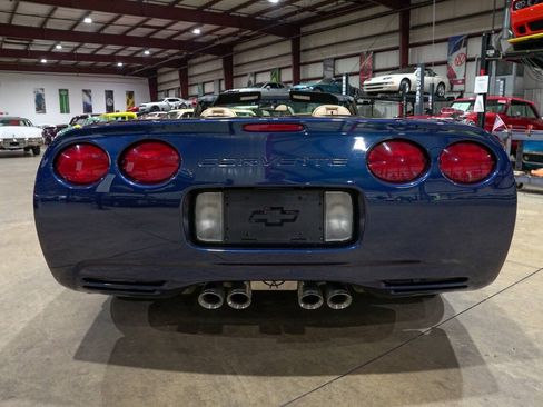 Used 2000 Chevrolet Corvette Convertible w/ Memory Pkg RWD image 7