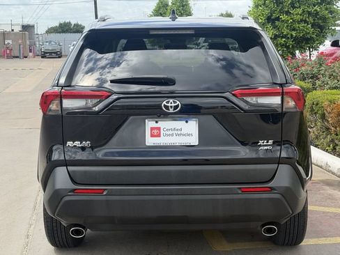 Used 2023 Toyota RAV4 XLE AWD/4WD image 6