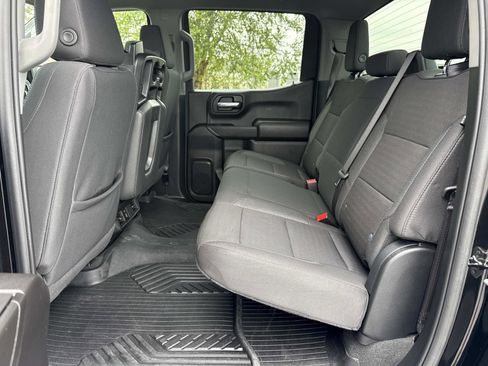 Used 2025 Chevrolet Silverado 1500 Custom image 22