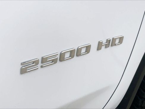 Used 2025 Chevrolet Silverado 2500 LT AWD/4WD image 19