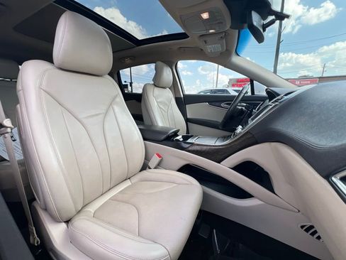 Used 2019 Lincoln Nautilus Reserve image 28