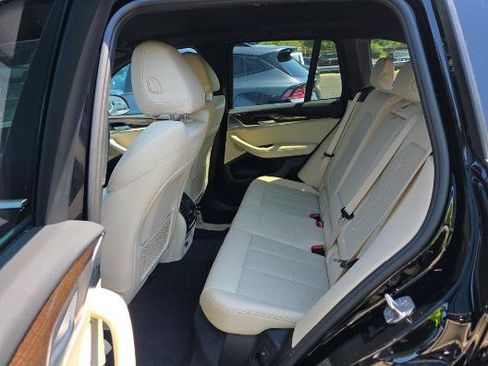 Used 2022 BMW X3 xDrive30i AWD/4WD image 16