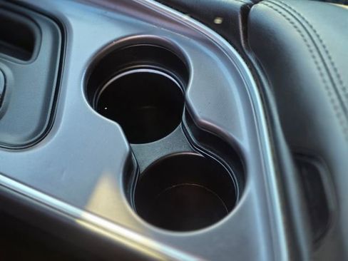 Used 2020 Dodge Challenger SXT image 29