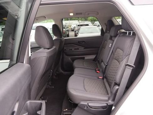 Certified 2025 Nissan Pathfinder SV AWD/4WD image 10