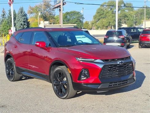 Used 2021 Chevrolet Blazer RS w/ Enhanced Convenience Package image 3