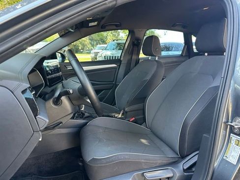 Used 2025 Volkswagen Jetta Sport FWD image 12