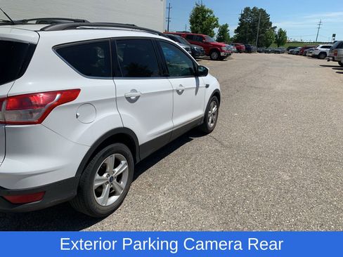 Used 2015 Ford Escape SE w/ Equipment Group 201A FWD image 5