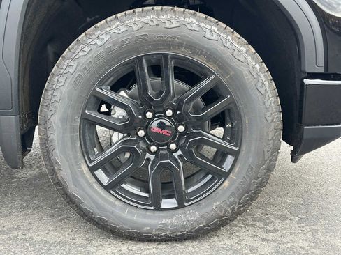 New 2026 GMC Sierra 1500 Elevation image 9