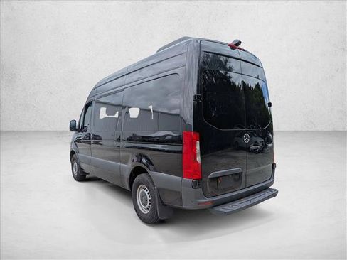 Used 2019 Mercedes-Benz Sprinter 2500 image 7