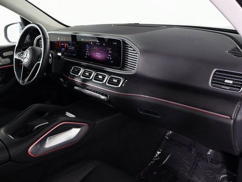 Certified 2024 Mercedes-Benz GLE 350 4MATIC w/ 3rd Row Seat Package image 9