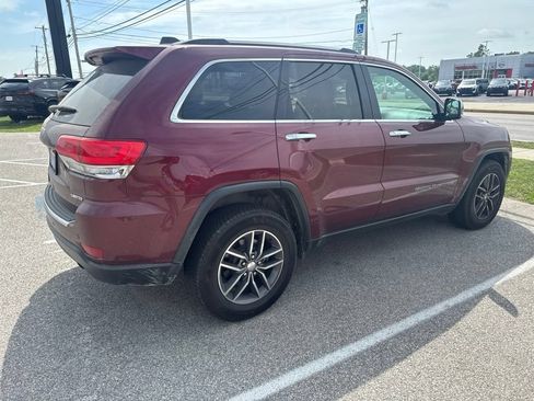 Used 2017 Jeep Grand Cherokee Limited AWD/4WD image 2