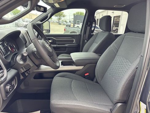 New 2026 RAM 3500 Big Horn AWD/4WD image 25