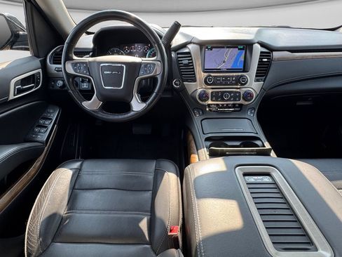 Used 2020 GMC Yukon Denali w/ Open Road Package AWD/4WD image 24