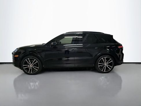Certified 2025 Porsche Cayenne GTS AWD/4WD image 2