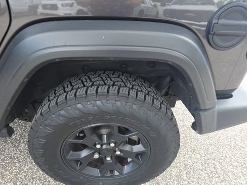 Used 2021 Jeep Wrangler Unlimited Sport AWD/4WD image 11