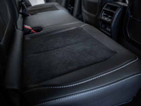 New 2025 Jeep Grand Cherokee Altitude image 30