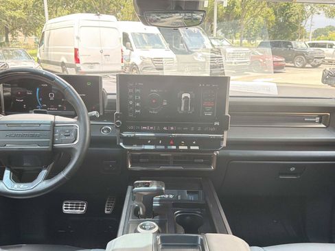 Used 2024 GMC Hummer EV 3X w/ LPO, Illumination Package AWD/4WD image 13