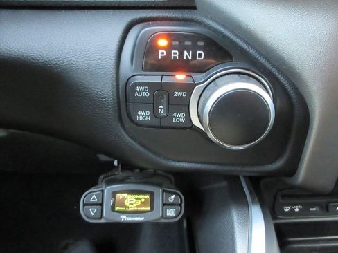 Used 2019 RAM 1500 Big Horn AWD/4WD image 30