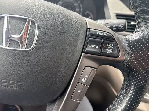 Used 2015 Honda Odyssey Touring image 17